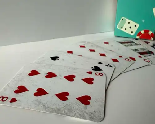 meer informatie over Speelkaarten, kaartensets en doosjes